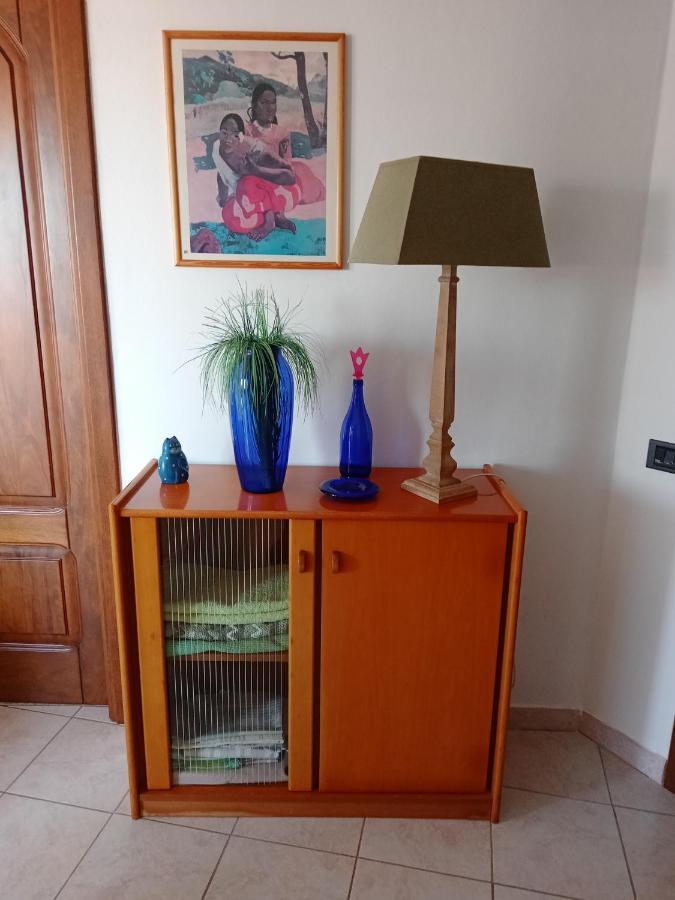 Casa Vacanza Le 2 Isole Suni 外观 照片